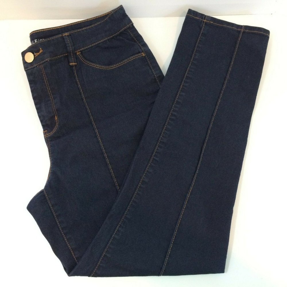 Chico's The Platinum Ankle Dark Wash Denim Jeans